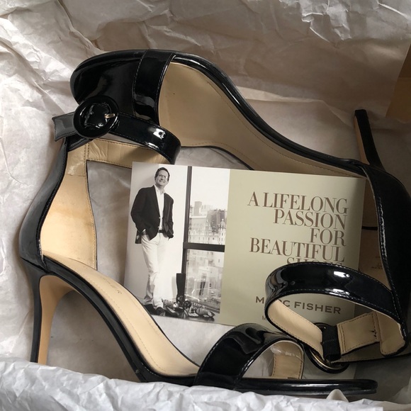 NWT Marc Fisher Sling Back Sandals - Picture 13 of 13